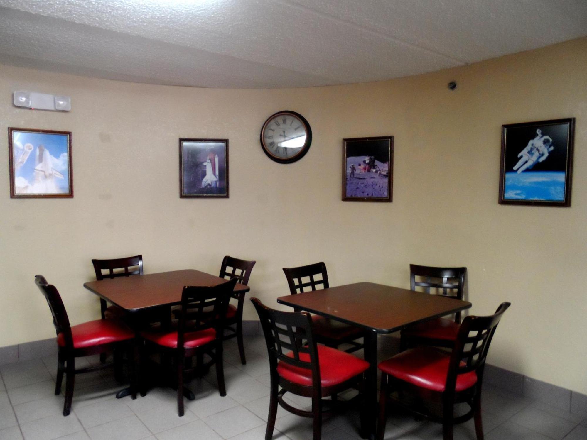 Budgetel Inn Houston/Nasa Webster Εξωτερικό φωτογραφία